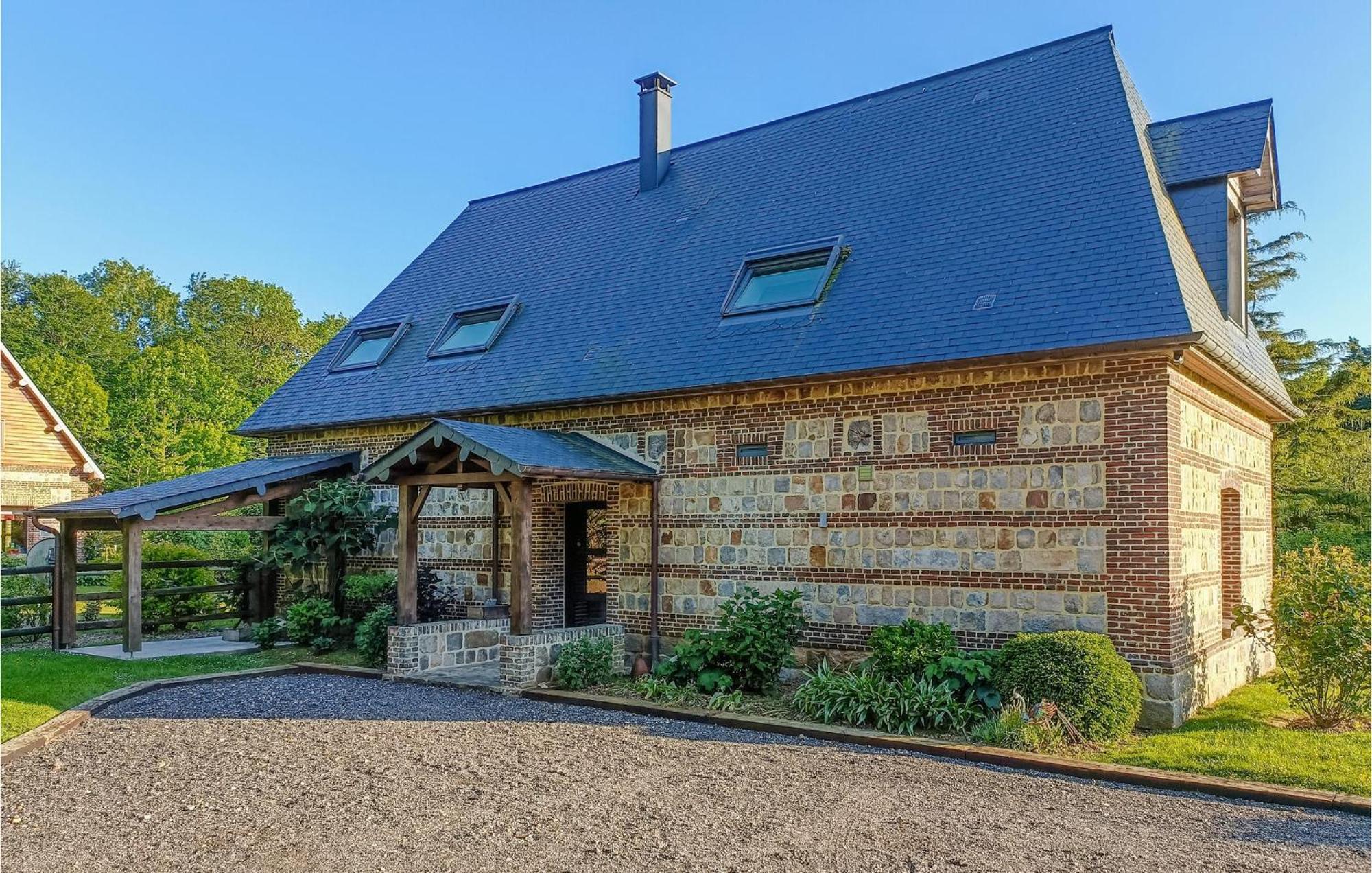 Stunning Home In Paluel With Wifi Екстер'єр фото